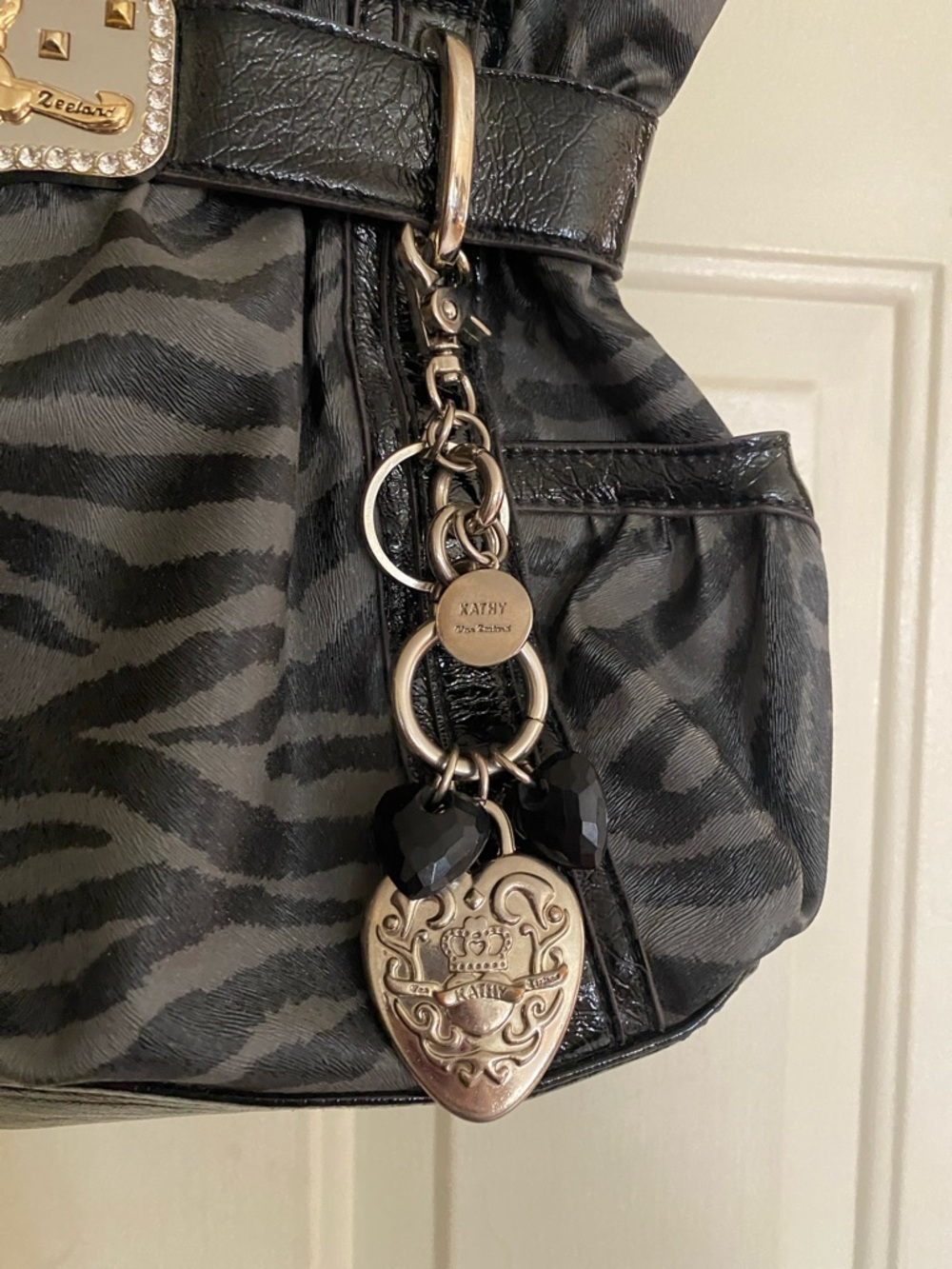 Kathy van Zeeland Black Zebra-Type Print Shoulder Bag - Picture 3 of 16